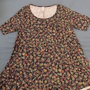 Lularoe Perfect T Excellent condition